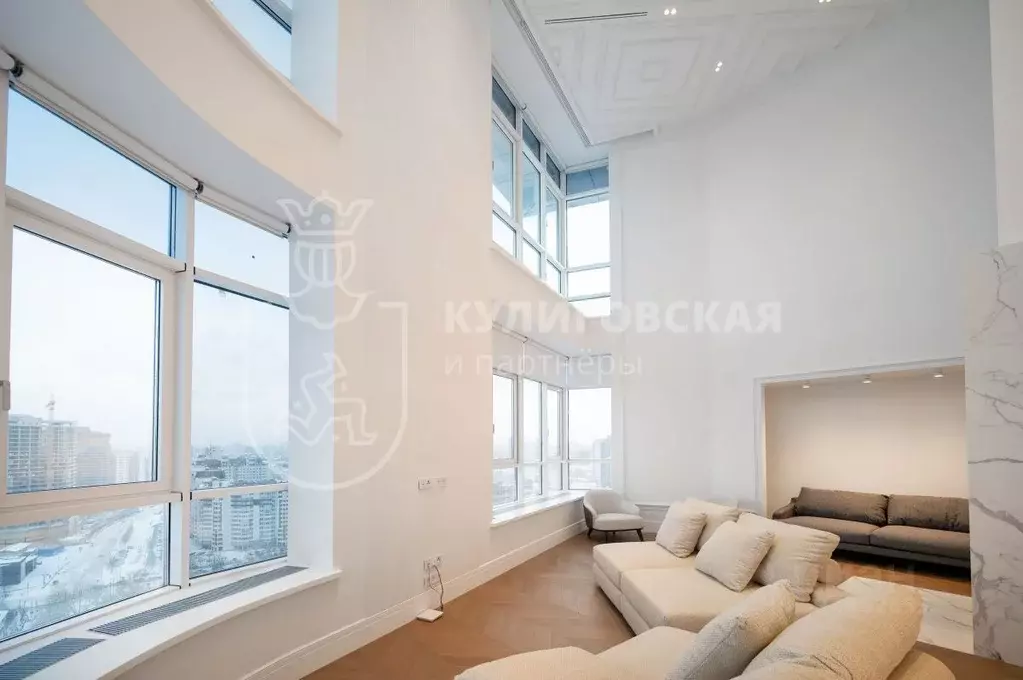 6-к кв. Свердловская область, Екатеринбург ул. Папанина, 18 (500.0 м) - Фото 1