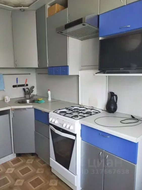 3-к кв. Омская область, Омск Заозерная ул., 36/3 (69.0 м) - Фото 0