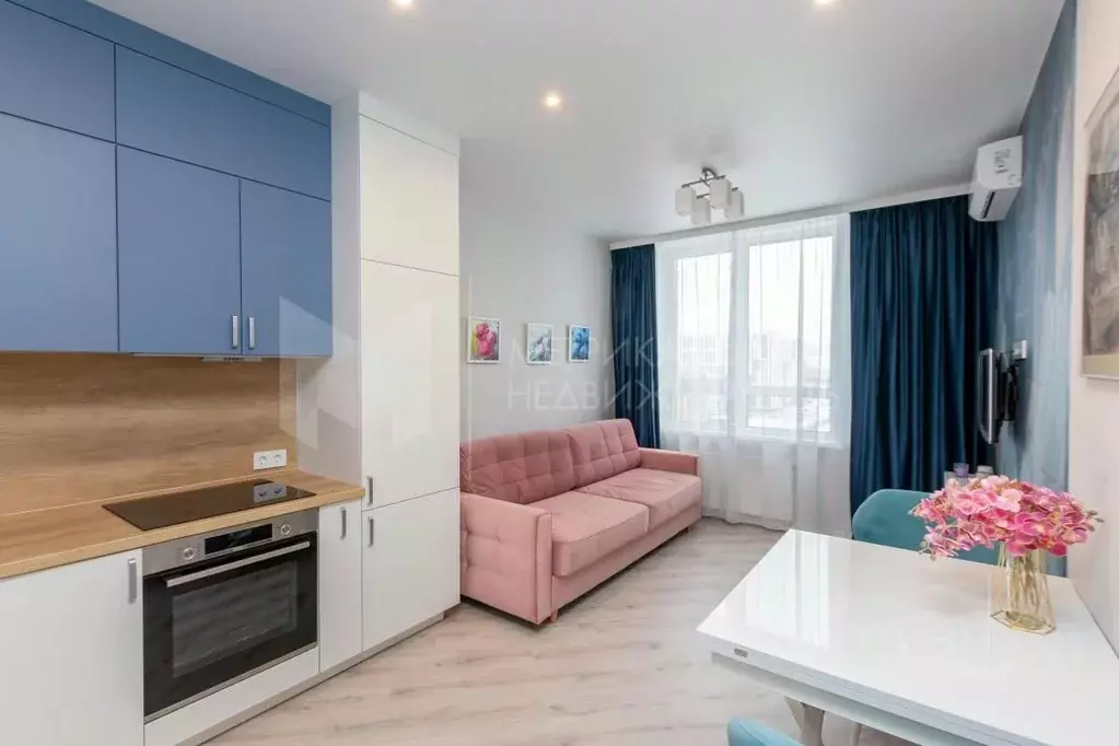 1-к кв. Тюменская область, Тюмень ул. Фармана Салманова, 12 (39.0 м) - Фото 1