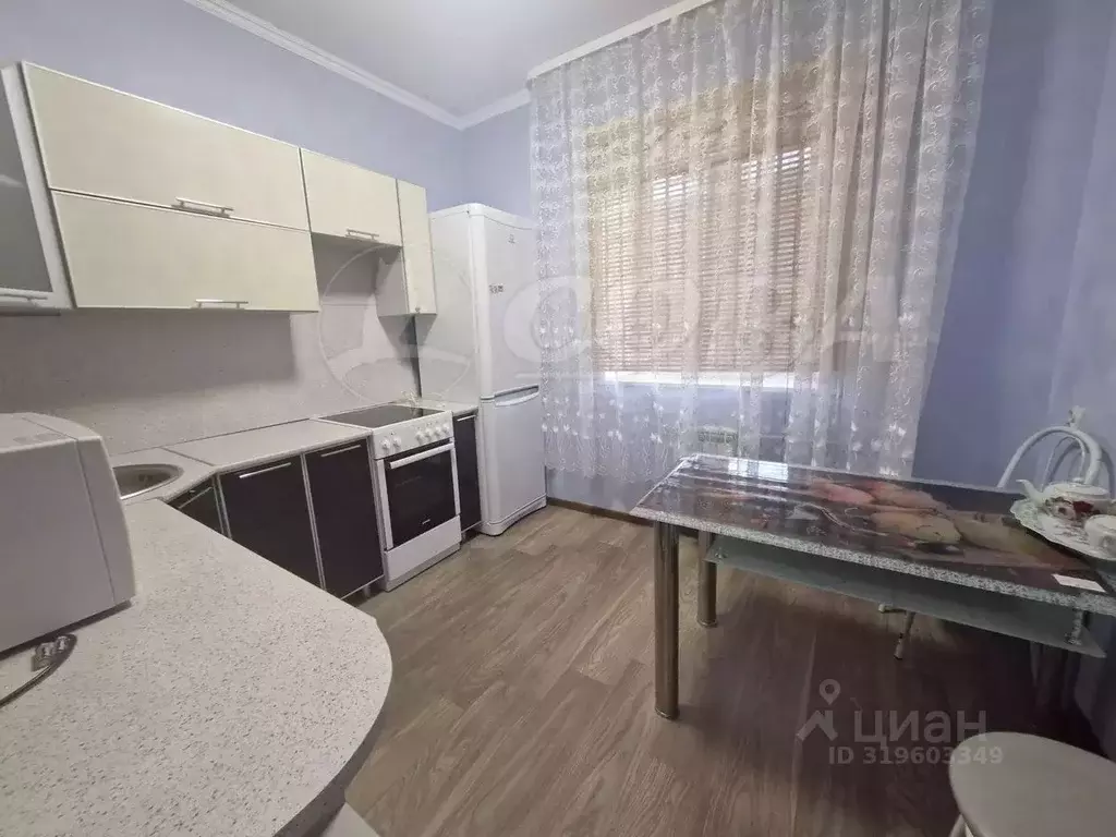 2-к кв. Тюменская область, Тобольск 3Б мкр, 21А (62.0 м) - Фото 0