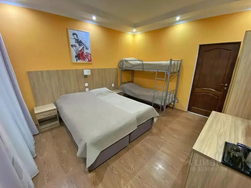 Комната Карачаево-Черкесия, Зеленчукский район, с. Архыз ул. ... - Фото 1