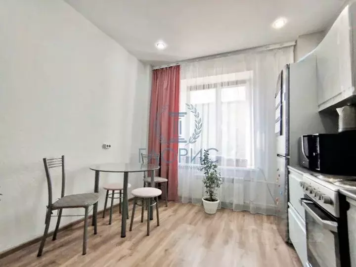 2-к кв. Хакасия, Абакан ул. Комарова, 24Б (52.0 м) - Фото 0