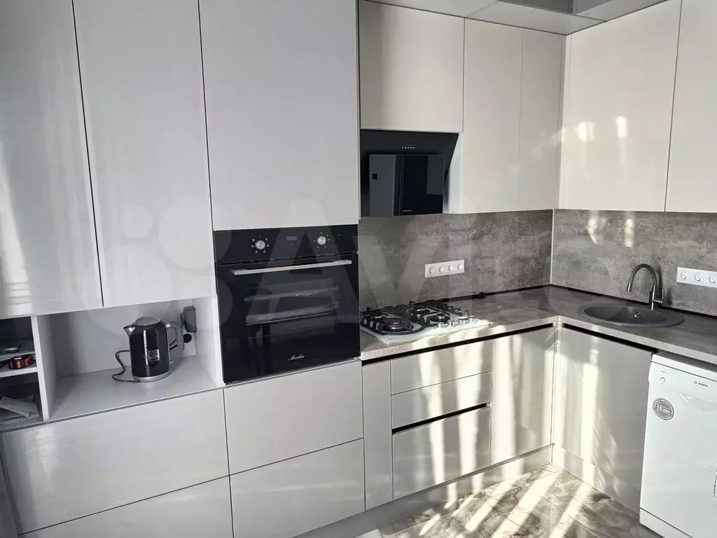 1-к. квартира, 50 м, 4/6 эт. - Фото 1