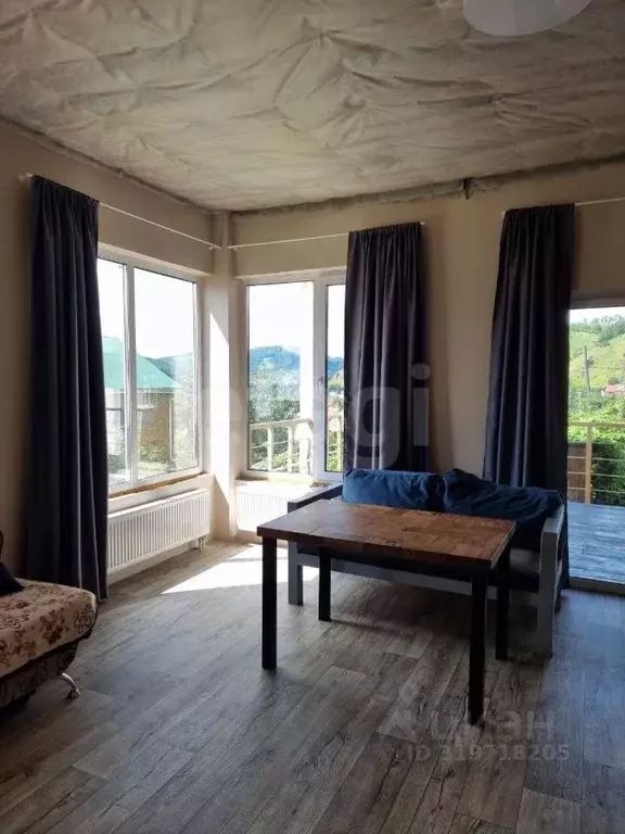 Дом в Алтай, Горно-Алтайск ул. Шишкова, 44 (134 м) - Фото 0