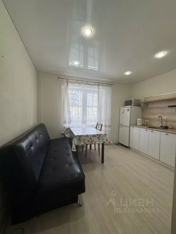 1-к кв. Брянская область, Брянск ул. Комарова, 53 (50.0 м) - Фото 2