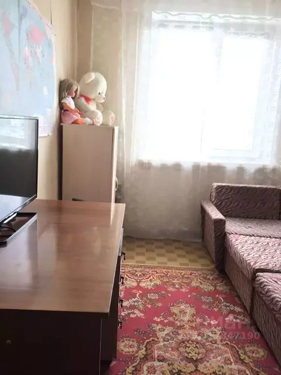 3-к кв. Омская область, Омск ул. 10 лет Октября, 107 (68.0 м) - Фото 0