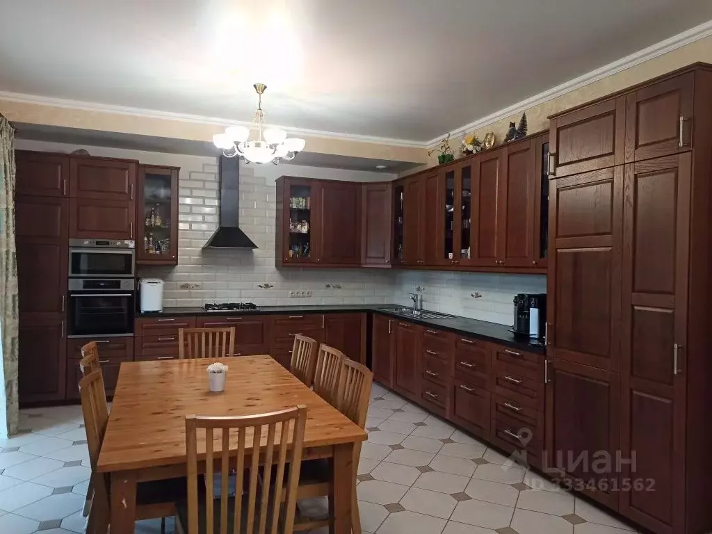 Таунхаус в Костромская область, Кострома ул. Камешники, 40 (450 м) - Фото 1