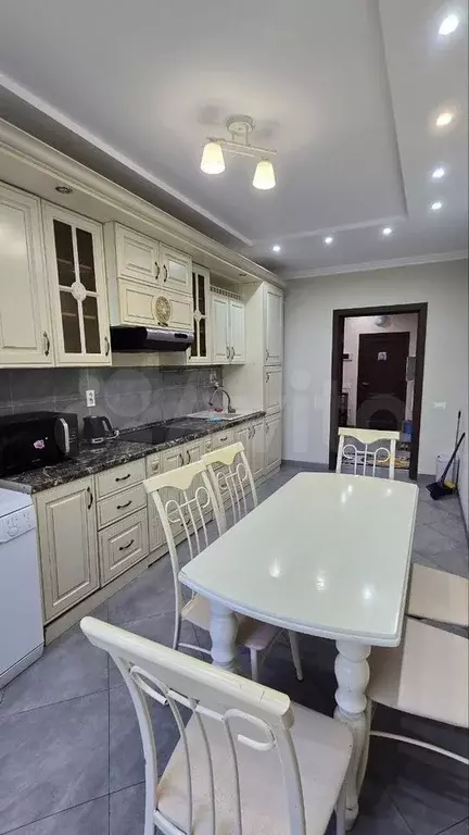 4-к. квартира, 170 м, 4/5 эт. - Фото 1