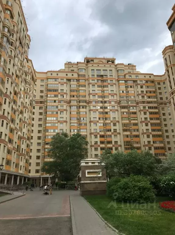 4-к кв. Москва Ломоносовский просп., 25к1 (156.6 м) - Фото 0