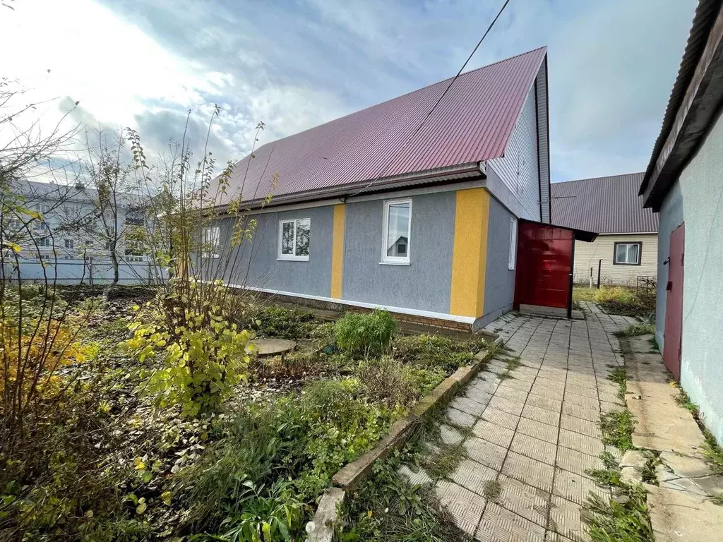 Дом в Башкортостан, Чишминский поссовет, Чишмы рп ул. Центральная, 11 ... - Фото 1