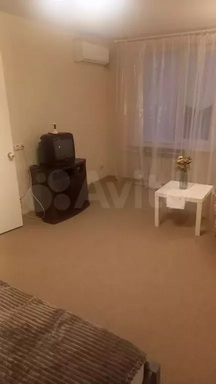 1-к. квартира, 38 м, 6/9 эт. - Фото 1