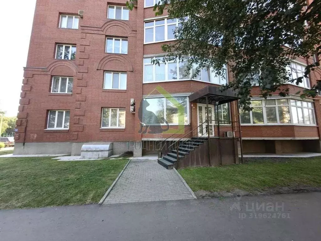 Помещение свободного назначения в Самарская область, Сызрань ... - Фото 0