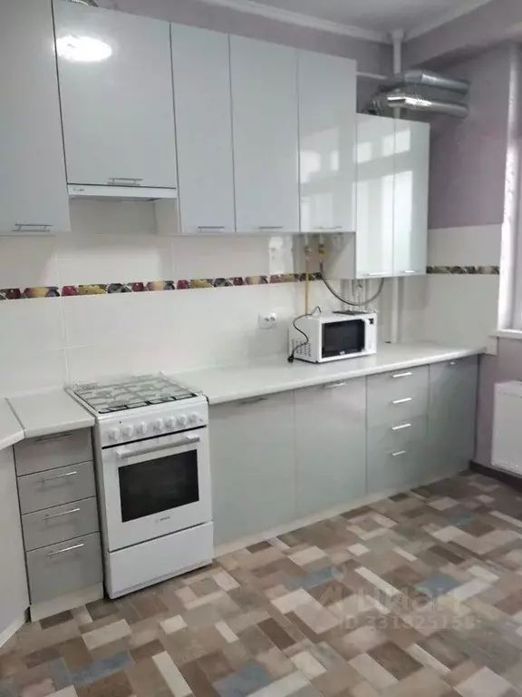 2-к кв. Крым, Симферополь ул. Батурина, 131 (60.0 м) - Фото 1