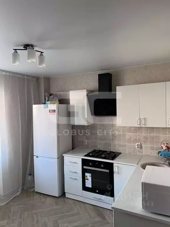 1-к кв. Брянская область, Брянск ул. Имени О.Н. Строкина, 1 (37.4 м) - Фото 1