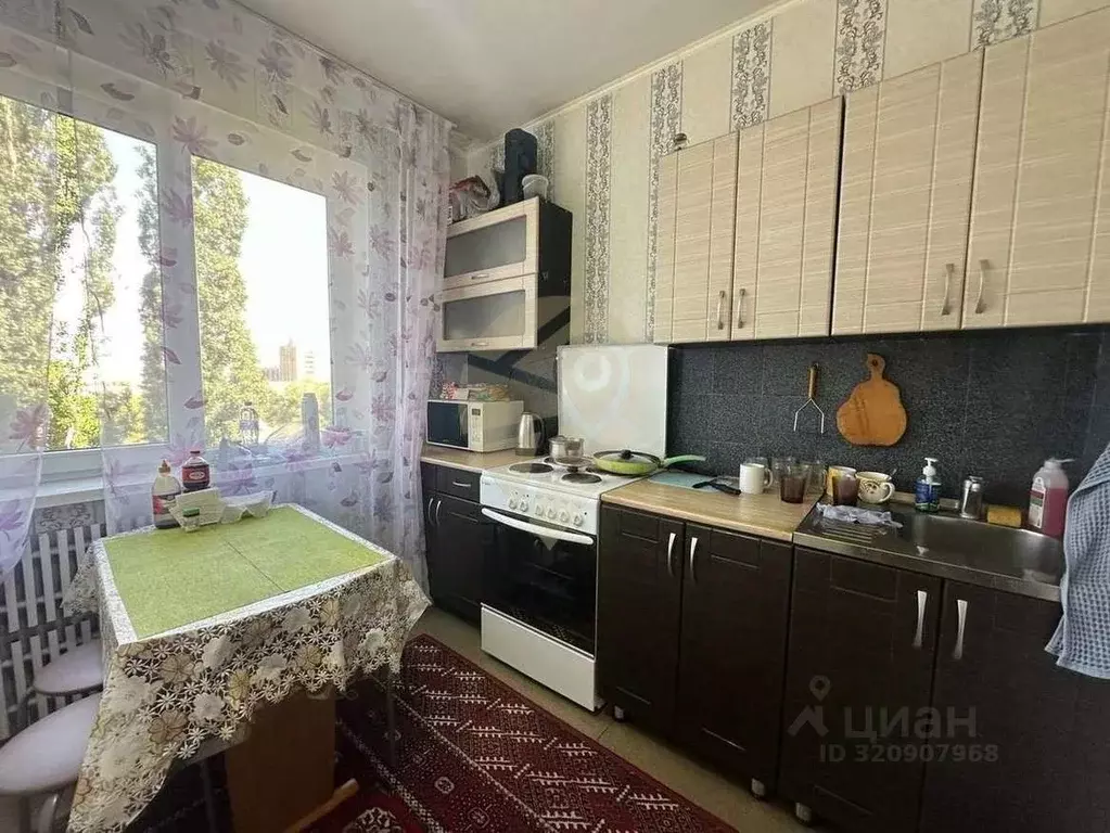 1-к кв. Белгородская область, Старый Оскол Макаренко мкр, 36 (40.1 м) - Фото 0