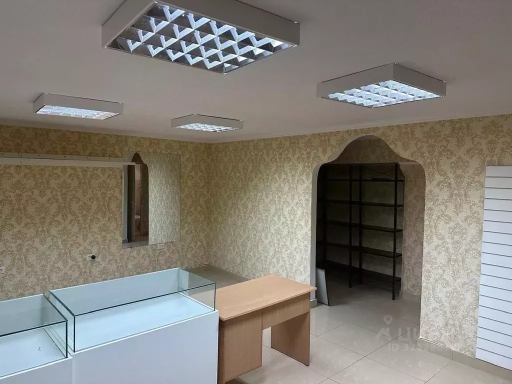 Помещение свободного назначения в Адыгея, Майкоп ул. Хакурате, 224 (36 ... - Фото 2