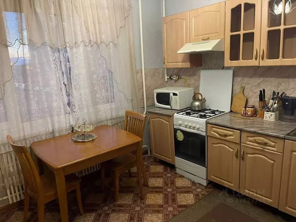 1-к кв. Белгородская область, Губкин ул. Дзержинского, 121 (40.0 м) - Фото 1