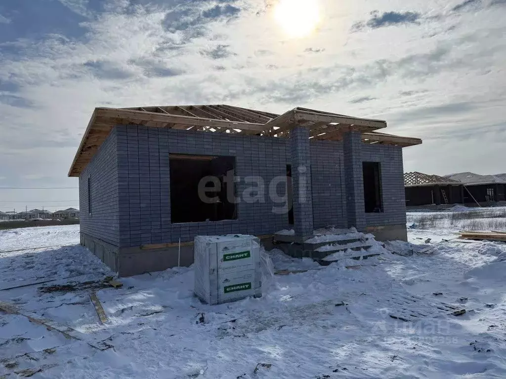 Дом в Ставропольский край, Михайловск Шпаковский район, ул. Евгения ... - Фото 1
