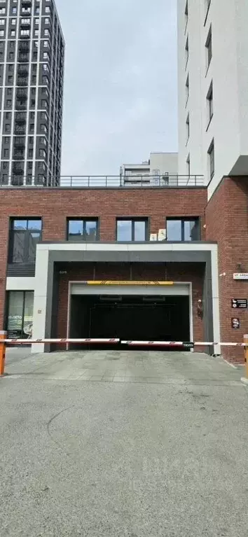 Гараж в Свердловская область, Екатеринбург ул. Айвазовского, 52 (16 м) - Фото 1