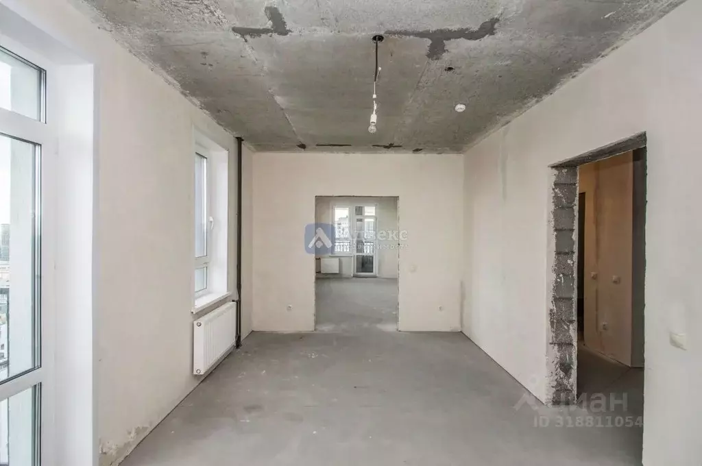 4-к кв. Тюменская область, Тюмень ул. Вьюжная, 15 (150.0 м) - Фото 1