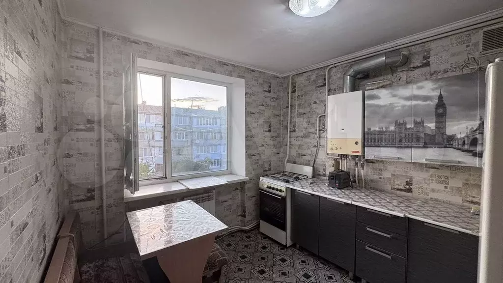 1-к. квартира, 35 м, 5/5 эт. - Фото 0
