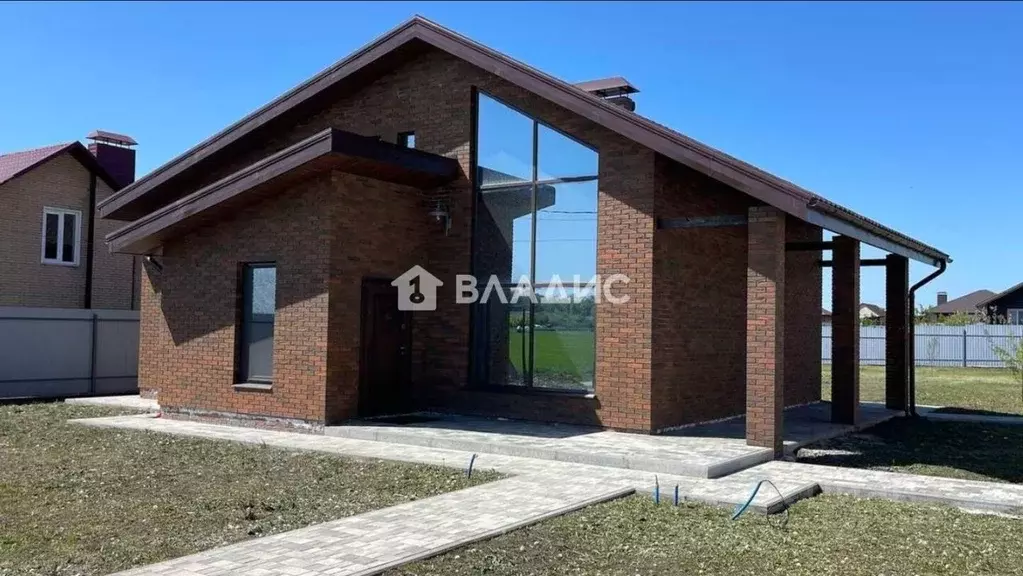 Дом в Белгородская область, Строитель Яковлевский городской округ,  ... - Фото 1