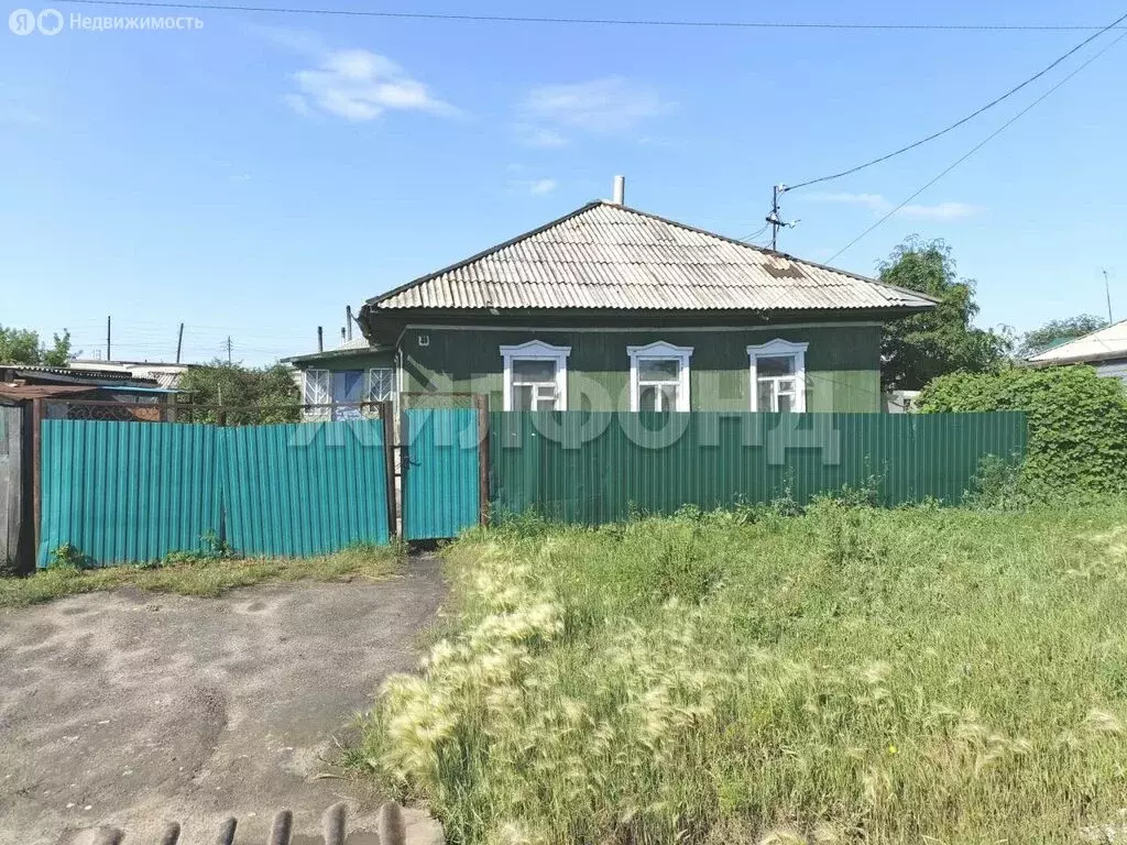 Дом в Карасук, Ленинградская улица (72.1 м) - Фото 1