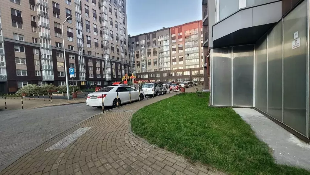 2-к кв. Калининградская область, Калининград Советский просп., 81к4 ... - Фото 1