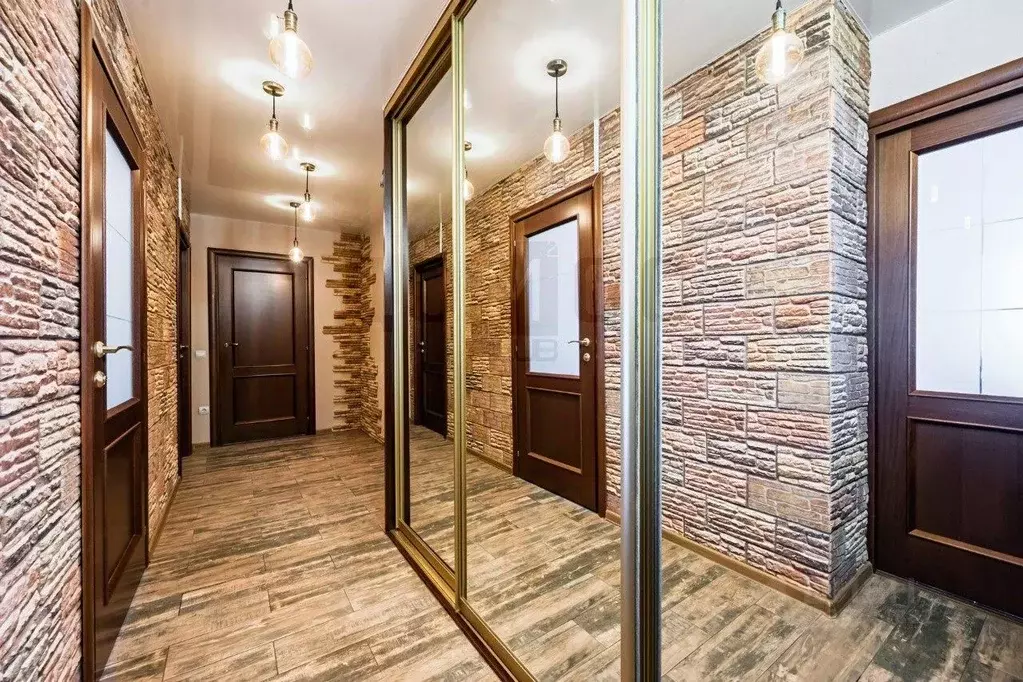 3-к кв. Свердловская область, Екатеринбург ул. Краснолесья, 97 (60.8 ... - Фото 2