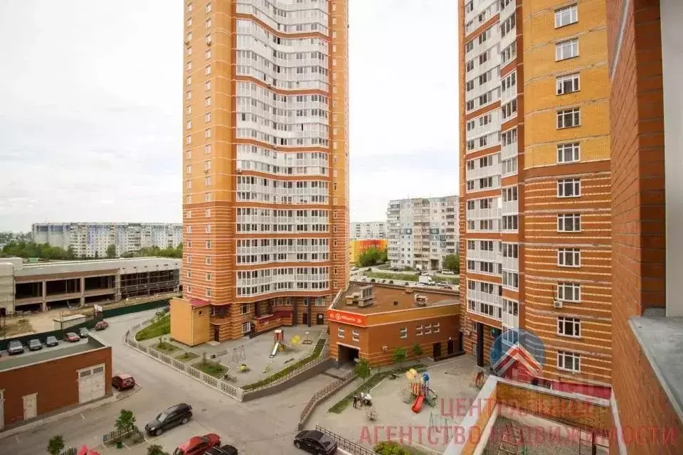 Лазурный, торговый центр, В. Высоцкого, 45/1, Новосибирск - 2ГИС