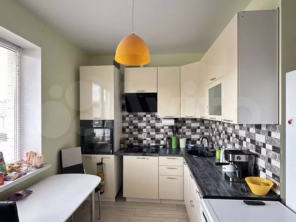 4-к. квартира, 113 м, 3/3 эт. - Фото 0
