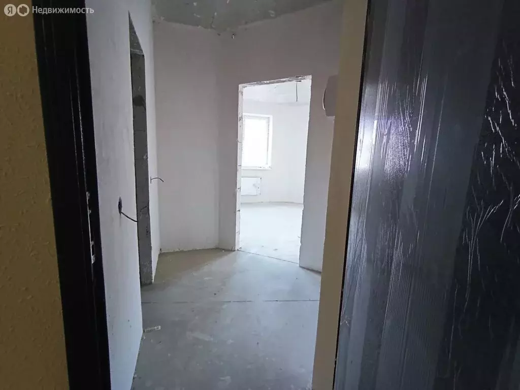 Квартира-студия: Краснодар, улица Лётчика Позднякова, 2к6 (28.4 м) - Фото 0