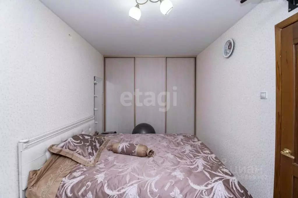 2-к кв. Тюменская область, Тюмень Фабричная ул., 17 (44.8 м) - Фото 1