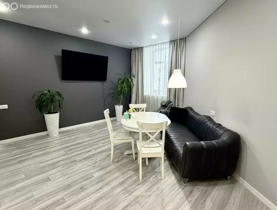 2-комнатная квартира: Норильск, улица Богдана Хмельницкого, 2 (80.3 м) - Фото 2