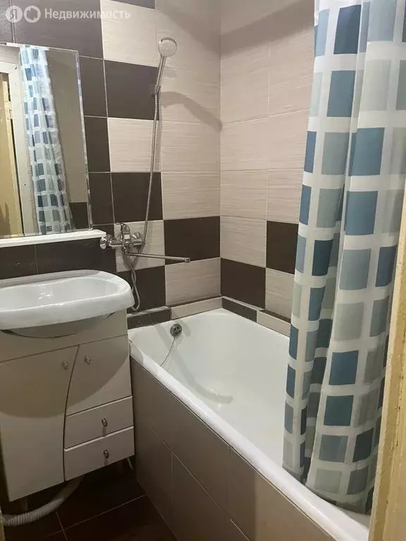 3-комнатная квартира: Севастополь, проспект Победы, 74 (60 м) - Фото 0