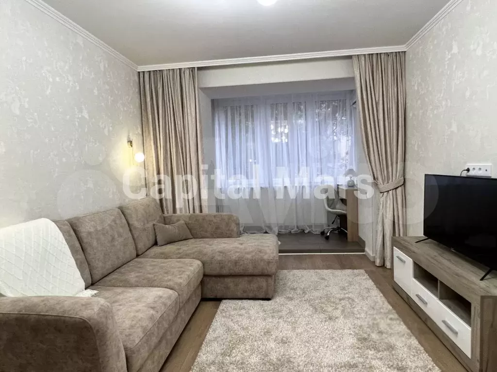 1-к. квартира, 42 м, 2/15 эт. - Фото 1