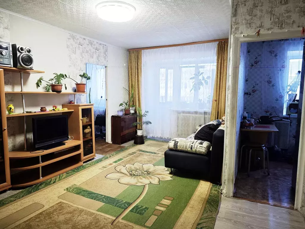 Продаётся 3-к квартира, 55 м - Фото 1