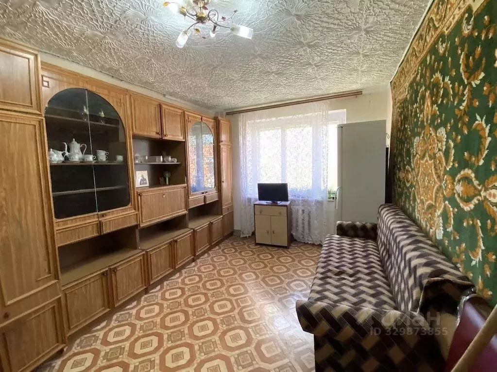 Комната Самарская область, Новокуйбышевск ул. Суворова, 17 (17.2 м) - Фото 1