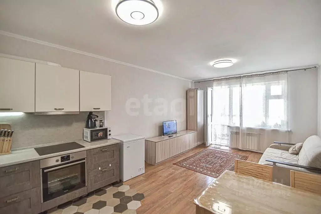 3-к кв. Сахалинская область, Южно-Сахалинск Крайняя ул., 32 (67.0 м) - Фото 1