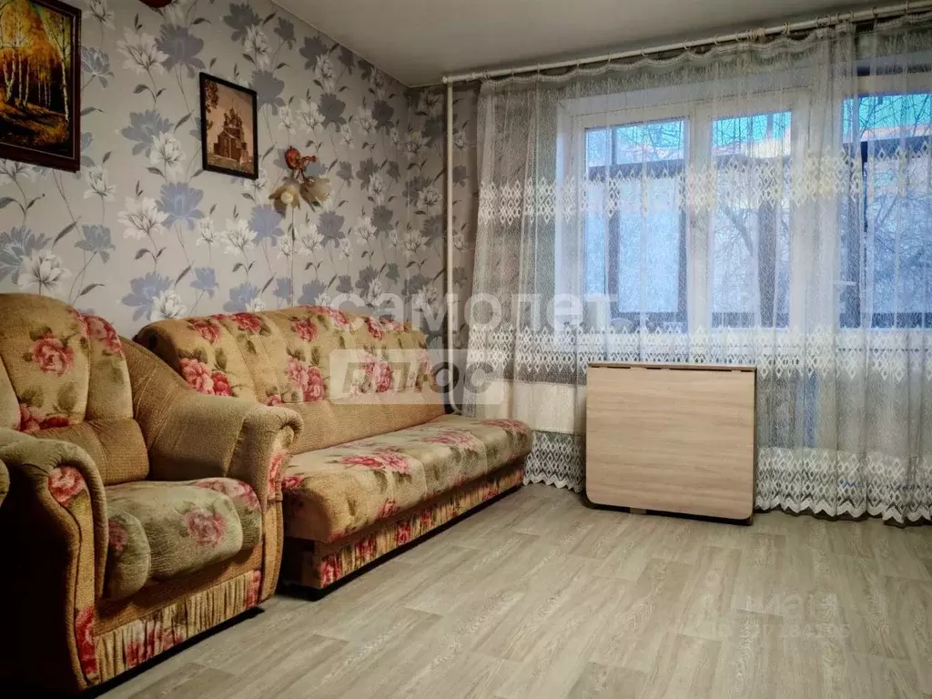 4-к кв. Омская область, Омск ул. Дмитриева, 15 (77.3 м) - Фото 1