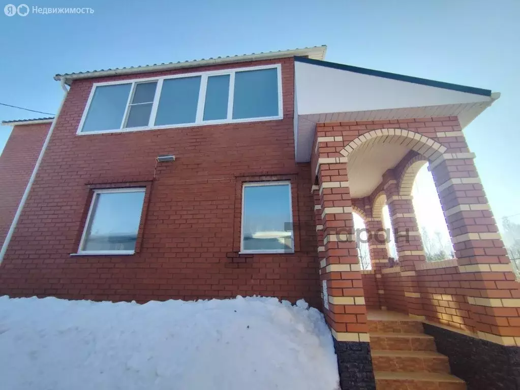 Дом в Южноуральск, улица Надежды (213 м) - Фото 1