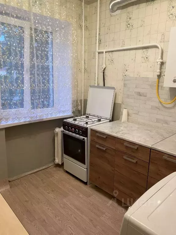 1-к кв. Карачаево-Черкесия, Черкесск пл. Кирова, 4 (35.0 м) - Фото 2