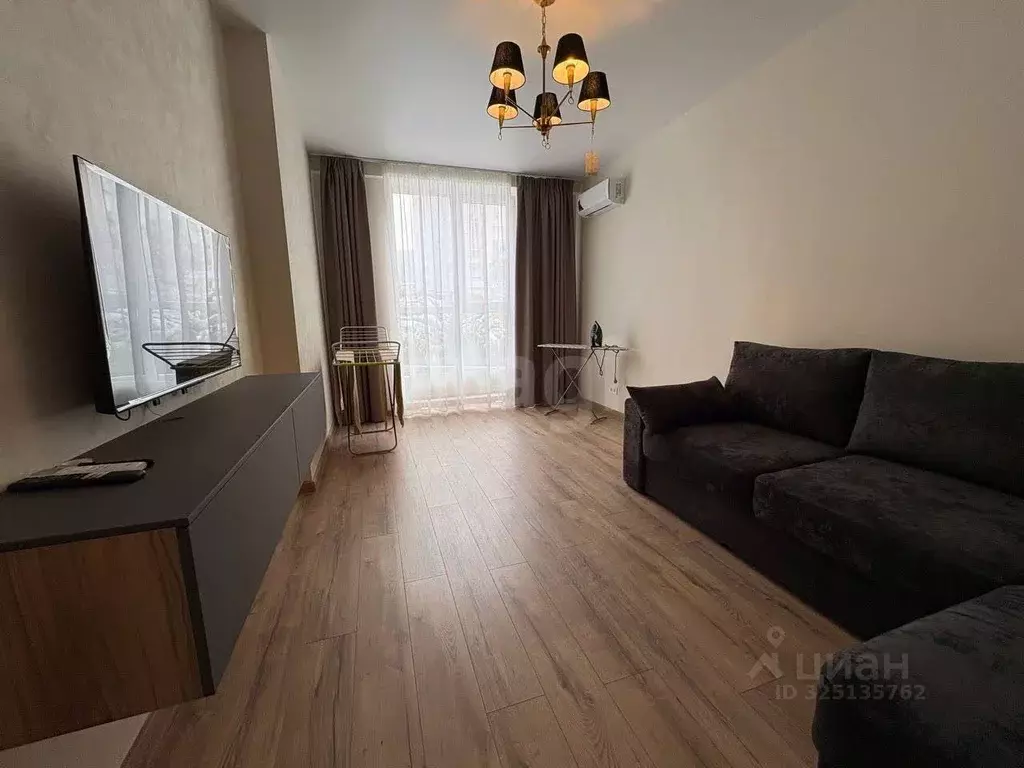 2-к кв. Крым, Симферополь ул. Батурина (58.0 м) - Фото 1