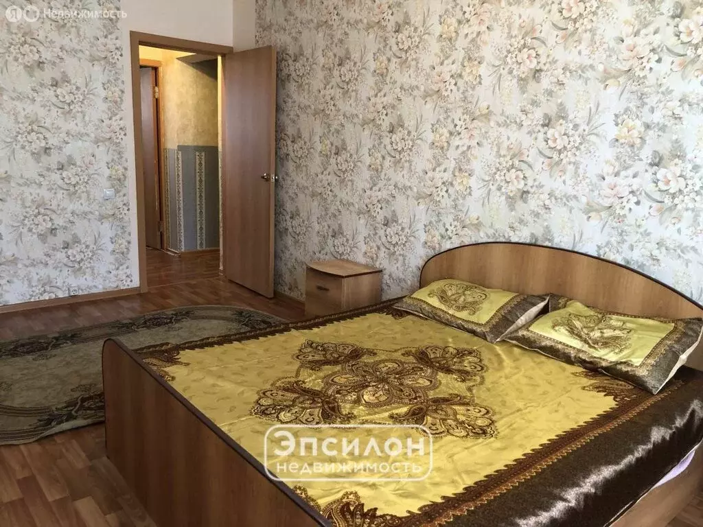 3-комнатная квартира: Курск, проспект Вячеслава Клыкова, 39 (77 м) - Фото 2