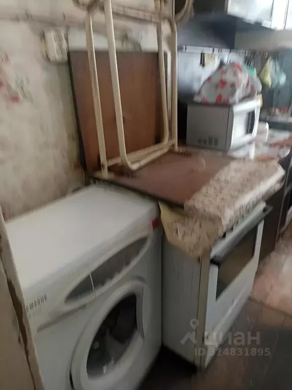 Комната Красноярский край, Красноярск ул. Кутузова, 93 (12.0 м) - Фото 1