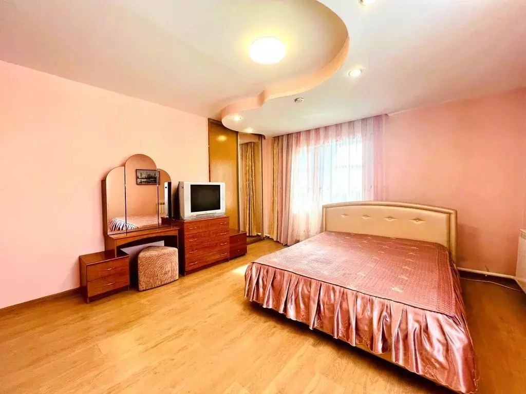 Дом в Томская область, Шегарское с/пос, с. Мельниково  (220 м) - Фото 2