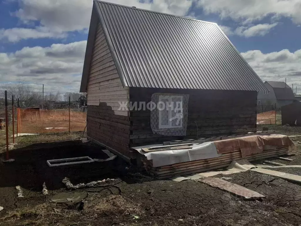 Дом в Новосибирская область, Новосибирский район, Толмачевский ... - Фото 1