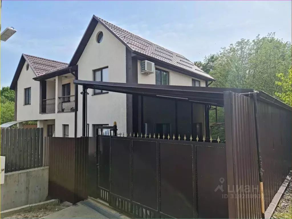 Дом в Краснодарский край, Сочи городской округ, с. Молдовка  (240 м) - Фото 0