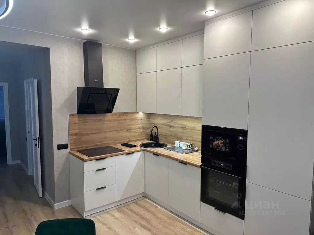 2-к кв. Тюменская область, Тюмень ул. Республики, 204к6 (68.0 м) - Фото 2