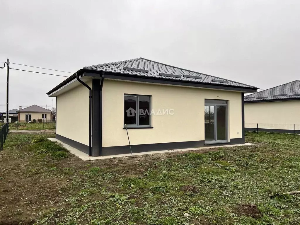 Дом в Калининградская область, Гурьевский муниципальный округ, пос. ... - Фото 1